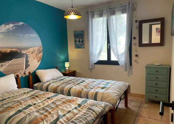 De L'embuissonnade Montfuron